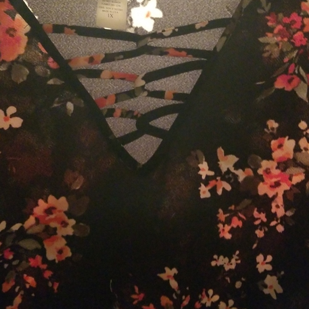 Dress - Picture 3 of 3